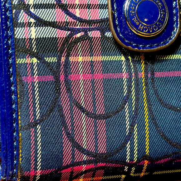 COACH Signature Tartan Snap Wallet - Picture 4 of 16